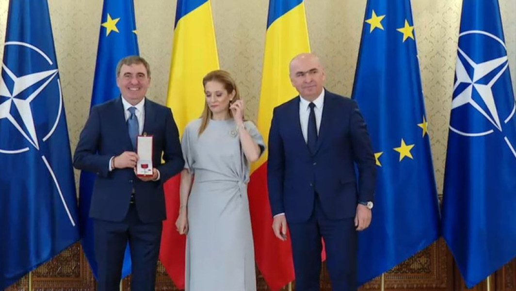 Gheorghe Hagi, Decorat cu Ordinul Național "Steaua României"
