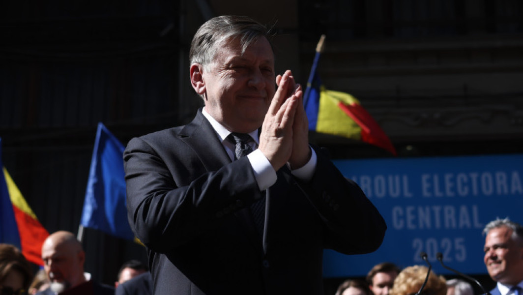 Crin Antonescu lansează un nou podcast dedicat publicului