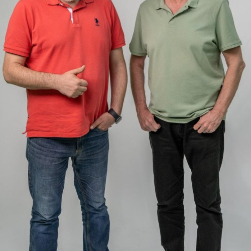 Podcastul &quot;Vorbitorincii&quot; începe un turneu național