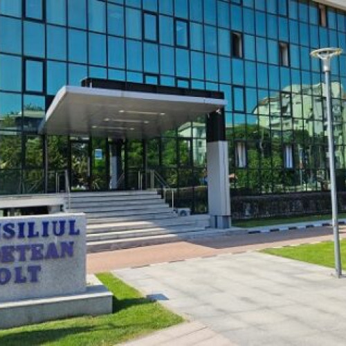 Campania &quot;Ia atitudine! Spune STOP violentei si consumului ilicit de droguri!&quot; a fost initiată de CJ Olt