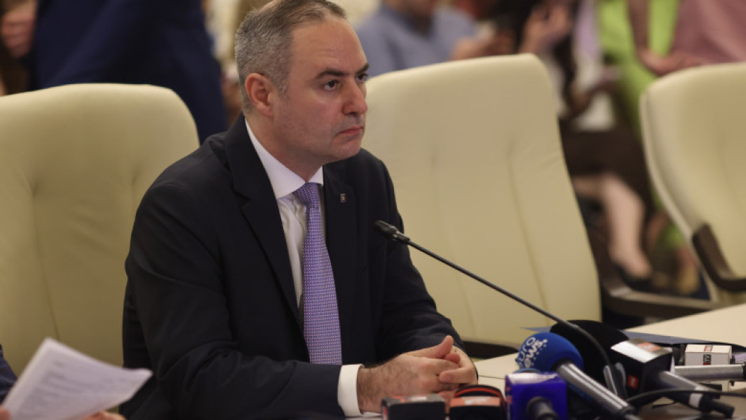 Exclusiv Alexandru Nazare pornește evaluarea angajaților Ministerului de Finanțe. „Vom afla cu ce se ocupă fiecare și ce lucrează în cele 8 ore”
