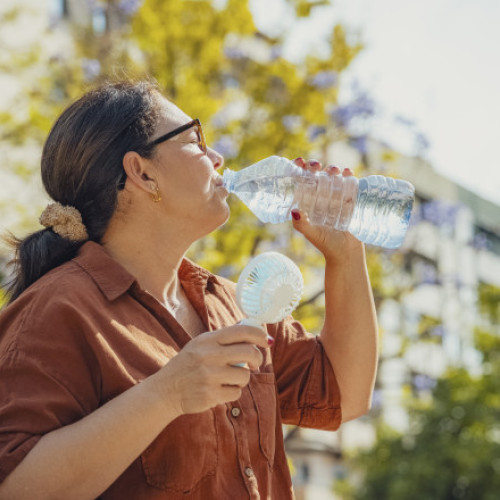 Canicula pune sănătatea diabeticilor în pericol. Ce recomandă medicii pentru evitarea complicațiilor pe timp de vară