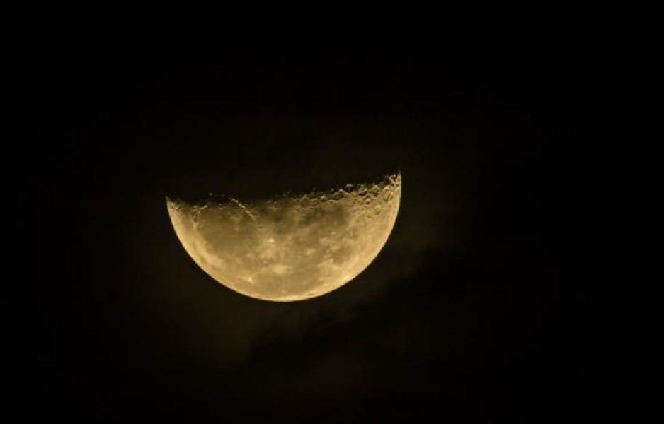 Eclipsă totală de lună vizibilă în România: cum se vede în această seară