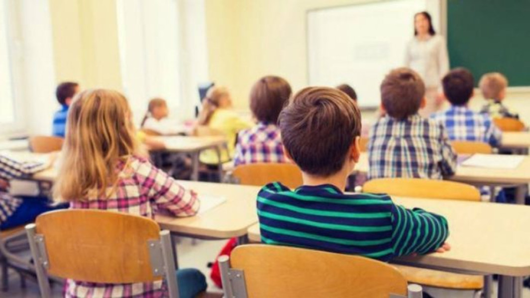 Zeci de unități din Olt încep anul școlar cu probleme de autorizare