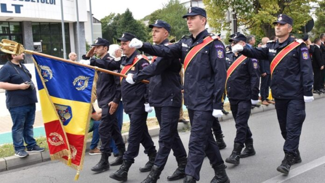 Ceremonie de ziua pompierilor la Olt și acordări de distincții