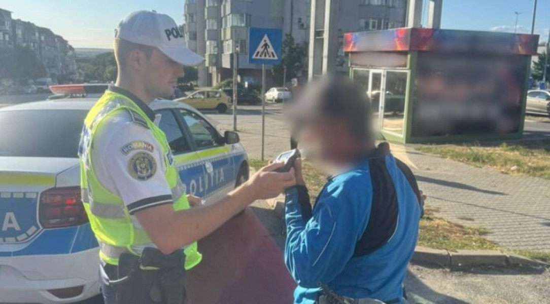 Polițiștii din Olt promovează siguranța rutieră în cadrul campaniei ROADPOL Safety Days