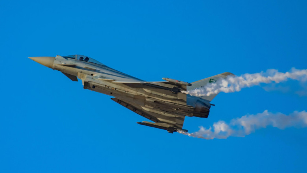 Eurofighter Typhoon ar putea primi rachete ieftine anti-dronă AGR-20 Falcon