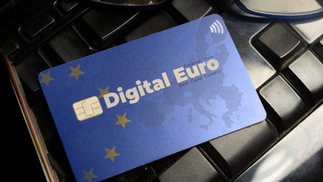 Miniştrii UE discută crearea euro digital pentru a înlocui Visa şi Mastercard