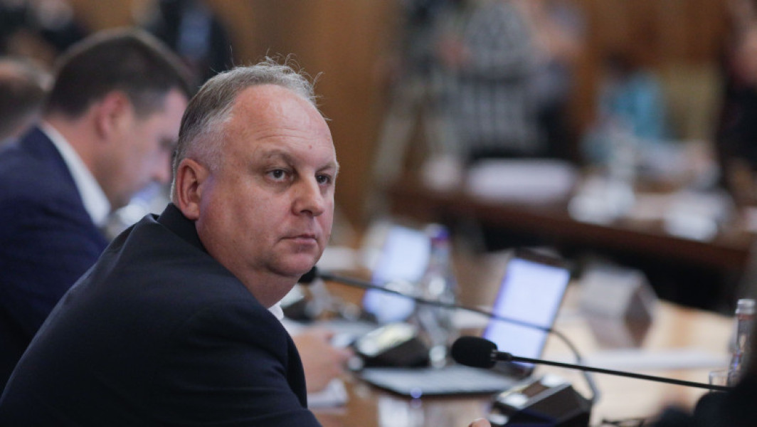 Secretarul de stat din Ministerul Economiei, reținut într-un dosar privind schimbarea abuzivă a unui comisar ANPC