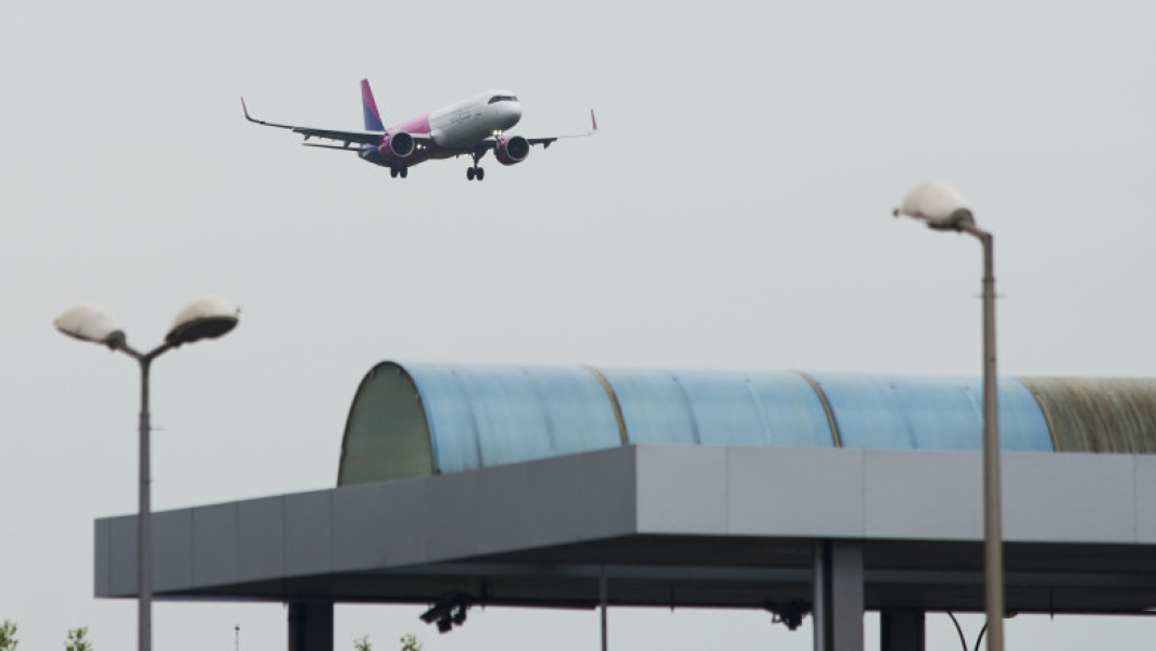 O dronă civilă detectată la aterizarea unui avion pe Aeroportul Henri Coandă