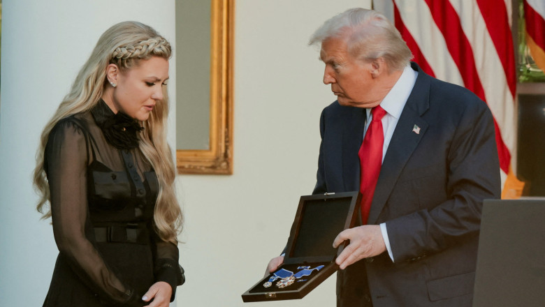 Donald Trump i-a acordat postum lui Charlie Kirk Medalia Prezidențială a Libertății
